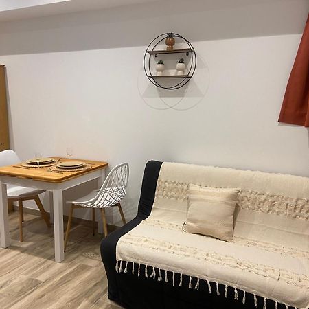 Les Appartements Du Vieux Poussan Ngoại thất bức ảnh