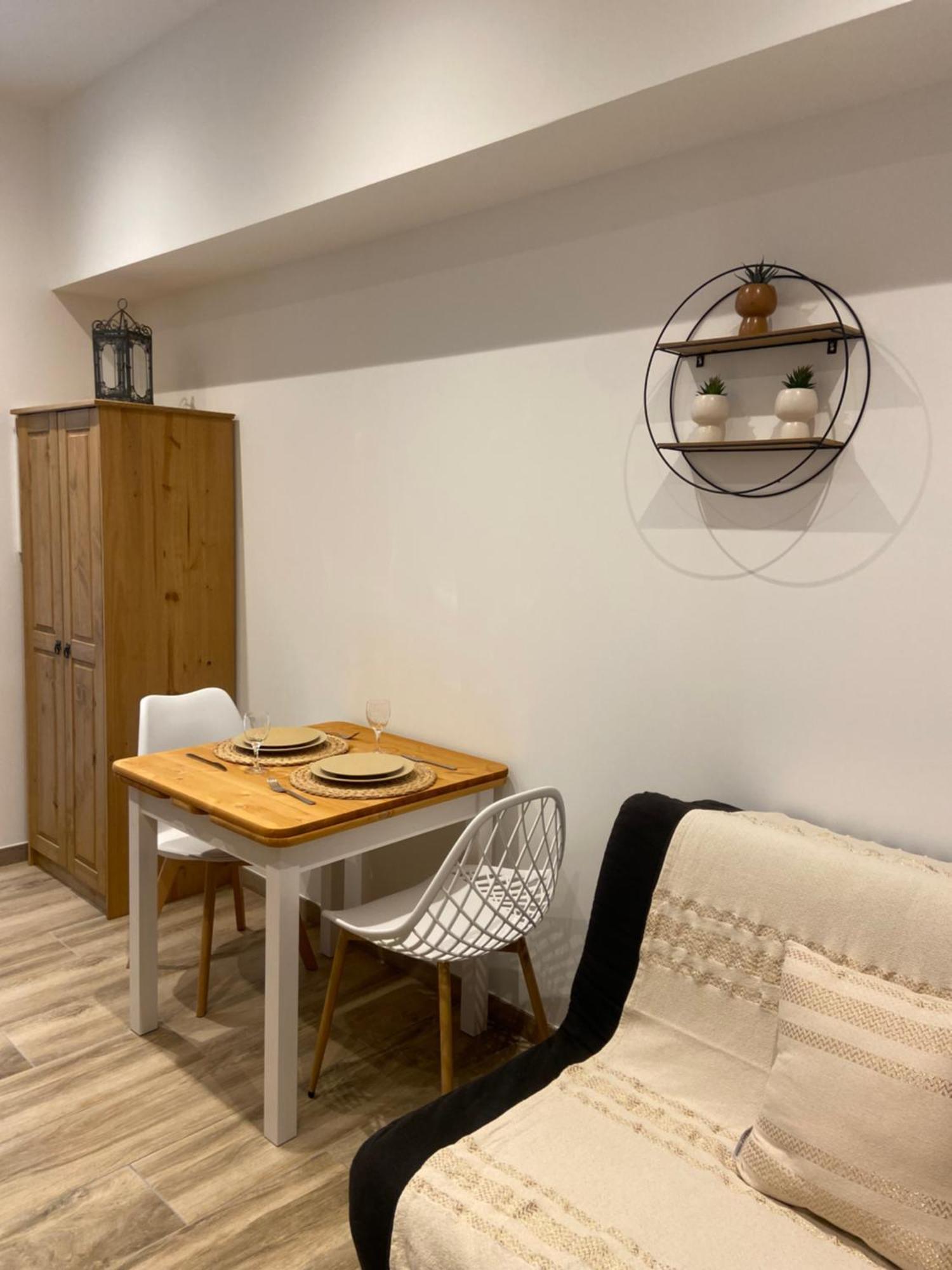 Les Appartements Du Vieux Poussan Ngoại thất bức ảnh