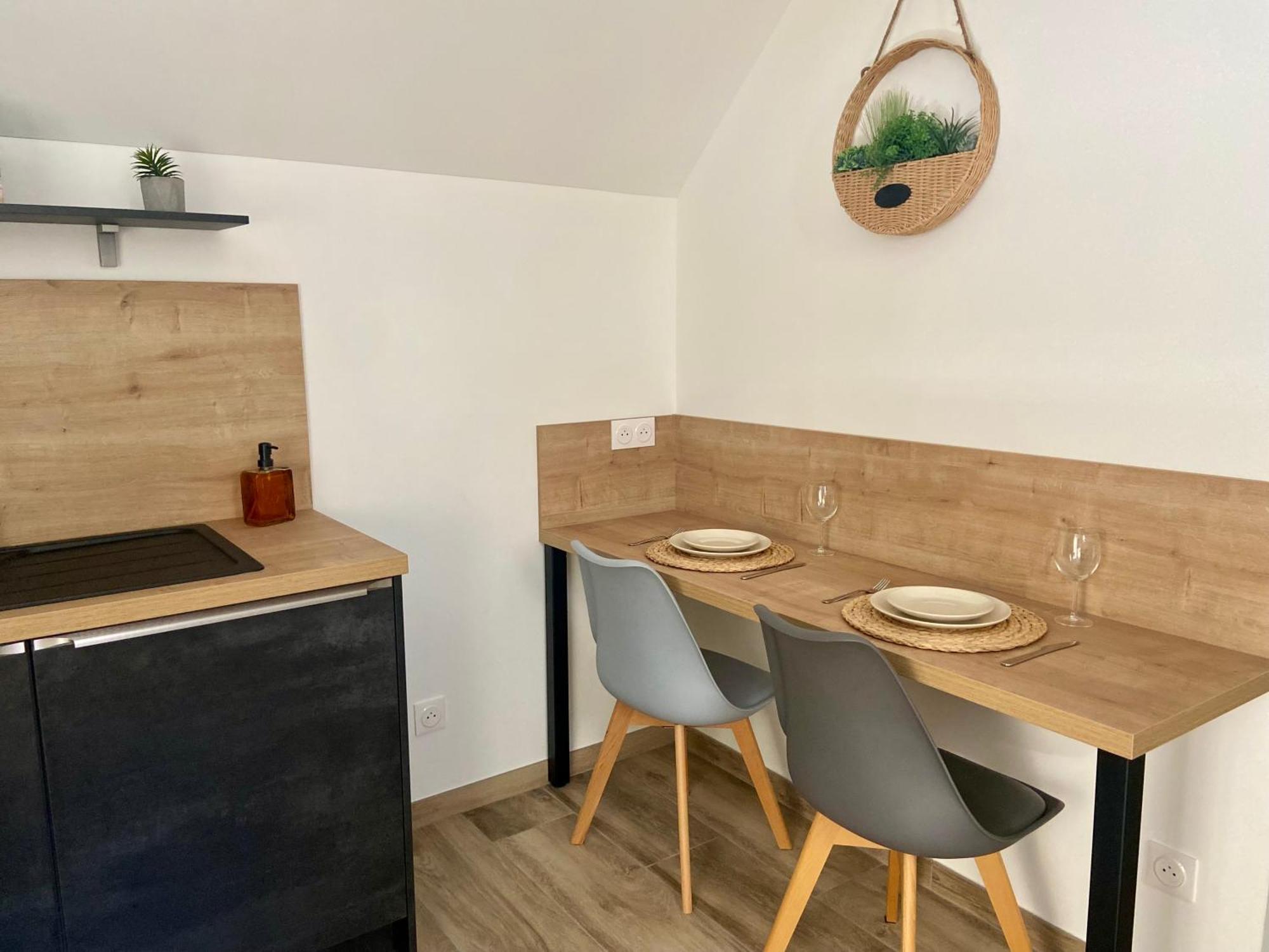 Les Appartements Du Vieux Poussan Ngoại thất bức ảnh
