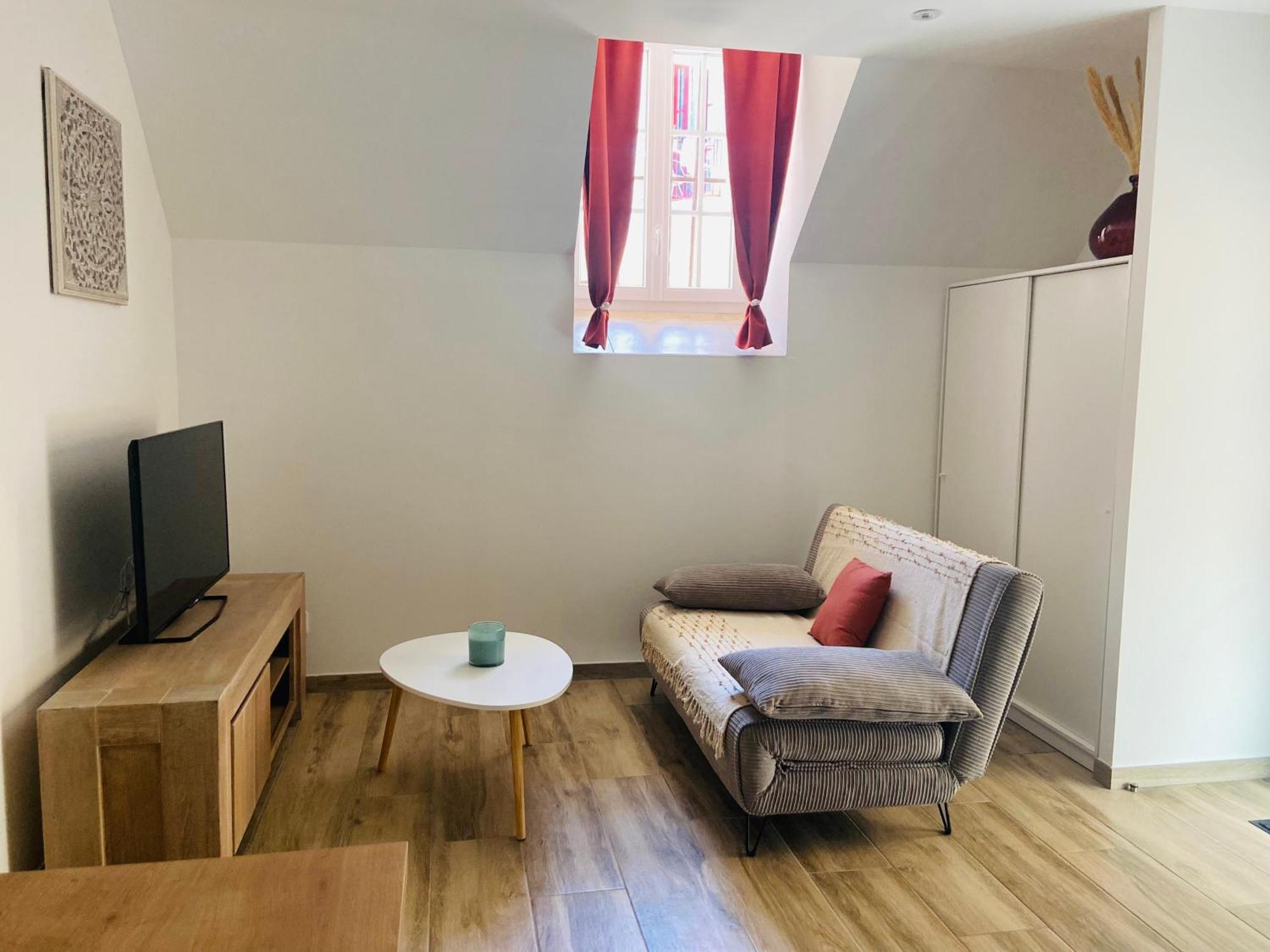 Les Appartements Du Vieux Poussan Ngoại thất bức ảnh